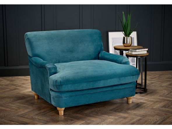 LPD Plumpton Velvet Chair